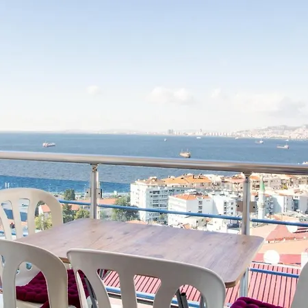 Lovely Flat In Konak With Sea View And Balcony