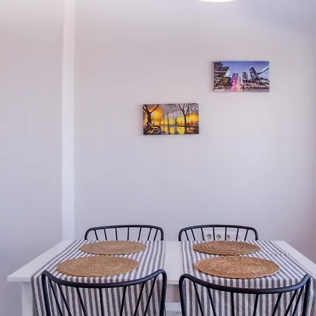 Apartamento Lovely Flat In Konak With Sea View And Balcony